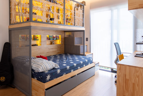 Quarto Infantil com Mezanino e Cama de Casal Planejado